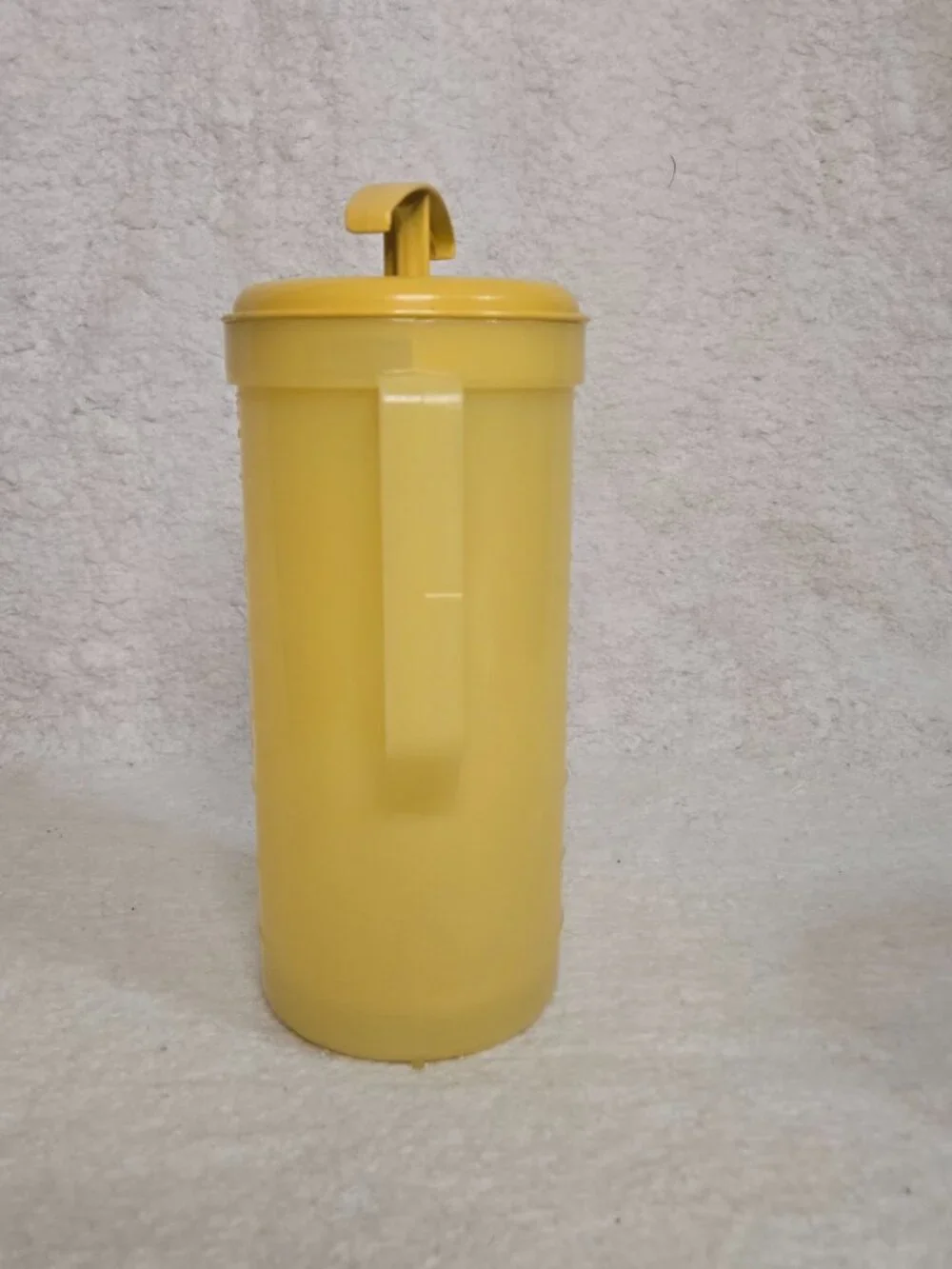 Vintage 2 Qt Federal Housewares Measuring Mixer Pitcher Yellow 1970s